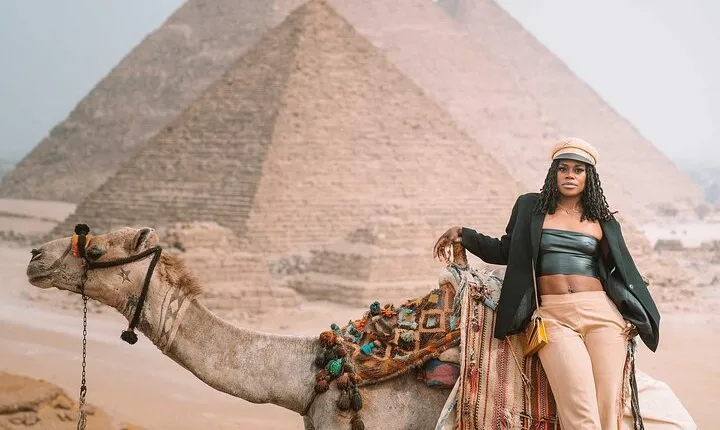 Private Guided Tour of Giza Pyramids and Sphinx with Camel Ride