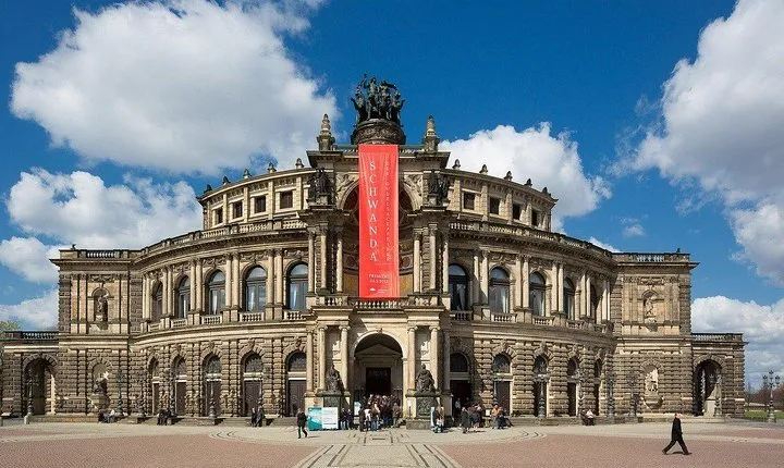 Best of Dresden with a Private Guide
