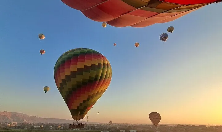 Sunrise Hot Balloon Ride in Luxor with Hotel Pickup