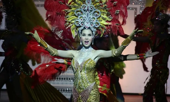 A Splendid Evening at Alcazar Cabaret