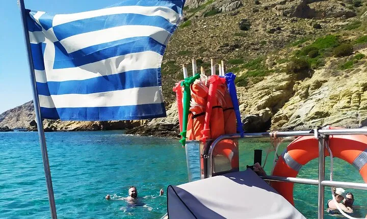 Boat and hike tour to the Hidden Beaches of Syros