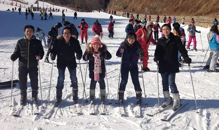 Private Round-Trip Transfer to Huaibei Internationa Ski Resort From Beijing