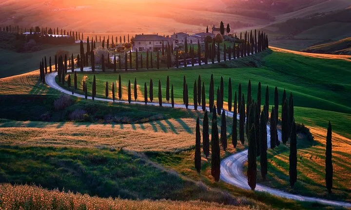 Tuscany Hidden Gems – Digital Self-Guided Tour on Your Phone