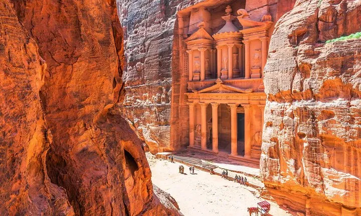 Half Day Tour to the Wonderful City of Petra