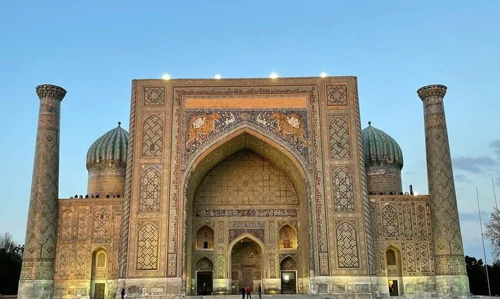 Samarkand Secrets Historical Insights and Unique Photo Adventures