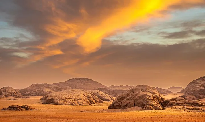 Petra & Wadi Rum Day Trip with Hotel Pickup