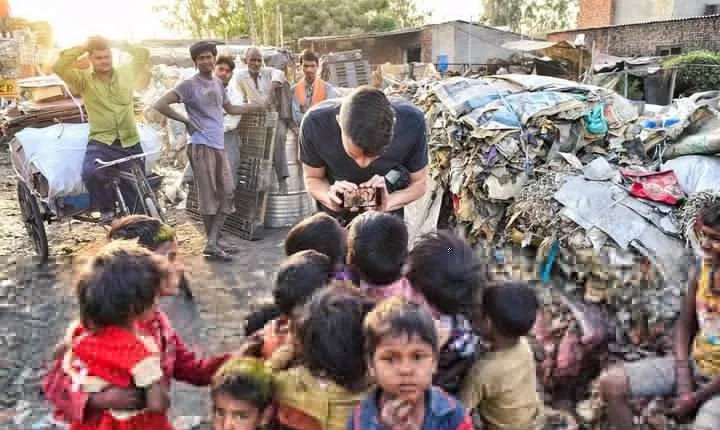 Sanjay Colony, a Delhi neighborhood slum - lunch included