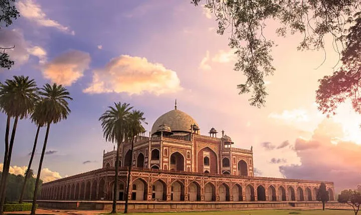 Old & New Delhi Culture & Architecture City Private Tour