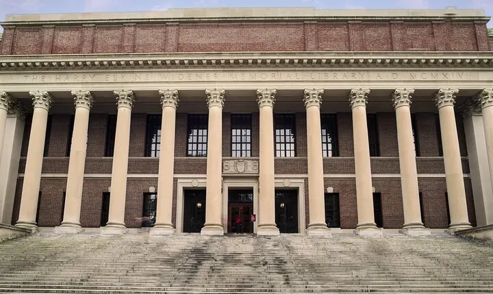 Harvard's Haunts Solo Smart Phone Guided App Ghost Walking Tour
