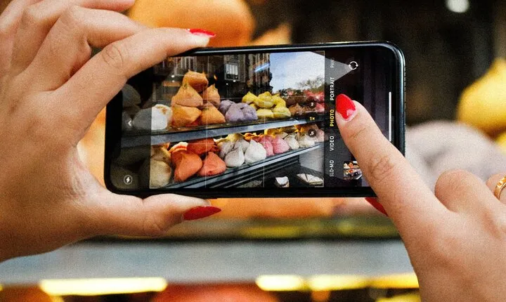 Paris Photography Tour - Self Guided Tour of Paris' Top Instagram Spots