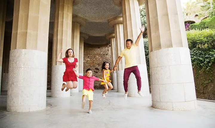 Park Guell Private Photoshoot with Skip the Line Ticket