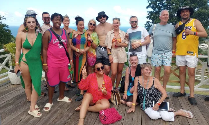 Dunn's River Falls and Ocho Rios Sightseeing with Shopping