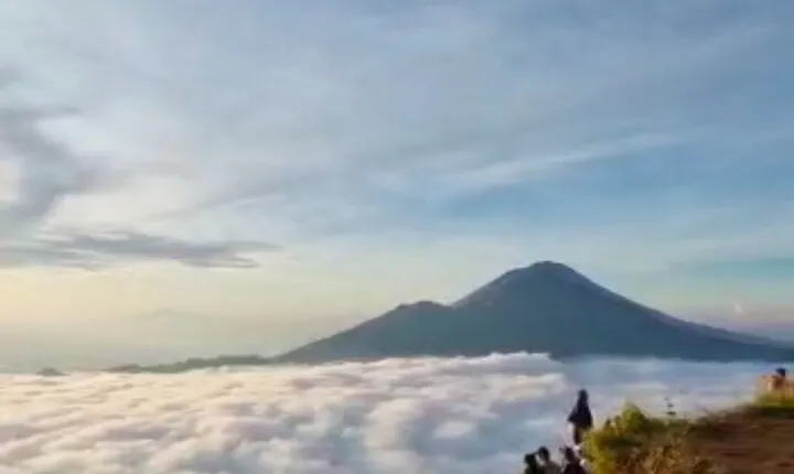 Bali Adventure : Mount Batur Sunrise and Jeep Trekking