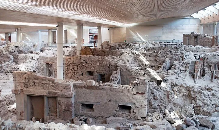 Guided Tour to the Akrotiri Archaeological Site in Santorini