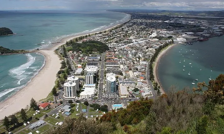 Explore Mount Maunganui: Self-Guided Audio Tour