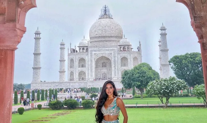 Delhi : Sunrise Taj Mahal & Elephant conservation - All Inclusive
