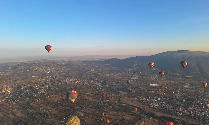 Balloon flight with option of Breakfast in a Cave or Buffet