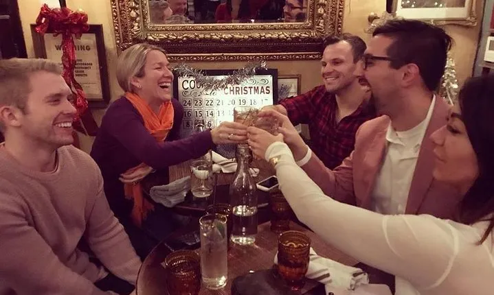 Speakeasy Drinks and Prohibition History Tour NYC