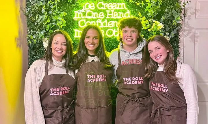 Interactive Rolled Ice Cream Crafting Class in Nashville