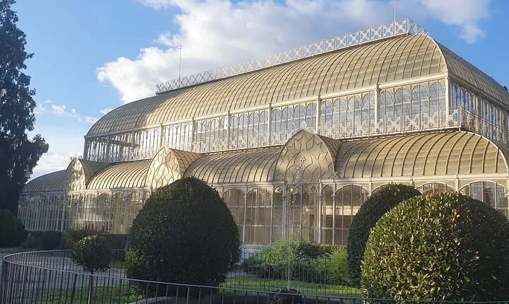 Walk and Picnic in the Hidden Parks of Florence