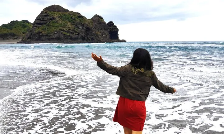 10 Day North to South Island NZ Tour from Auckland w/ Flight