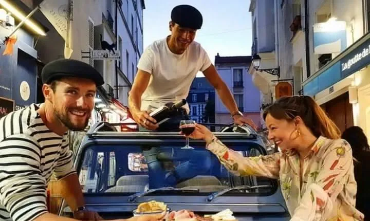 Montmartre La Bohème: 2CV, Walk & Tasting - 2h30