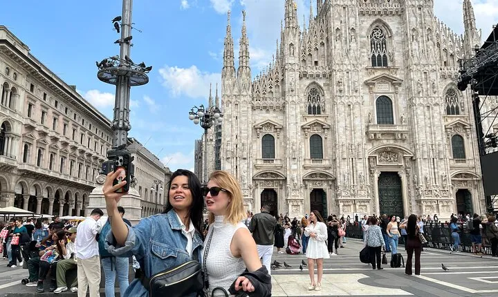 Milan: Duomo Tour with Rooftop Access – Small Group or Private