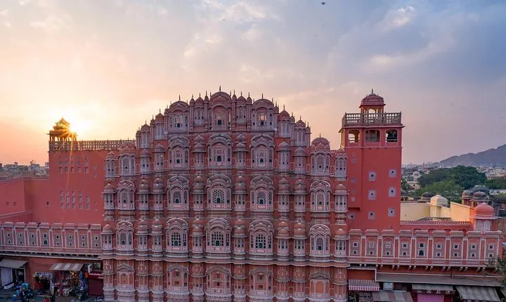 Full Day Jaipur Guided Tour by AC Vehicle
