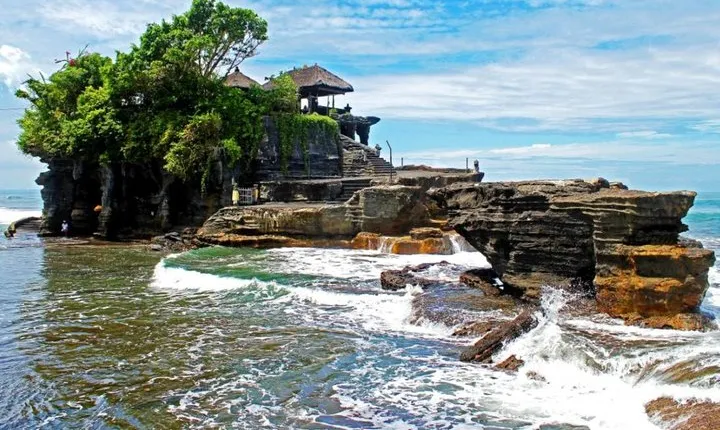 full day Bedugul tour and tanah lot sunset