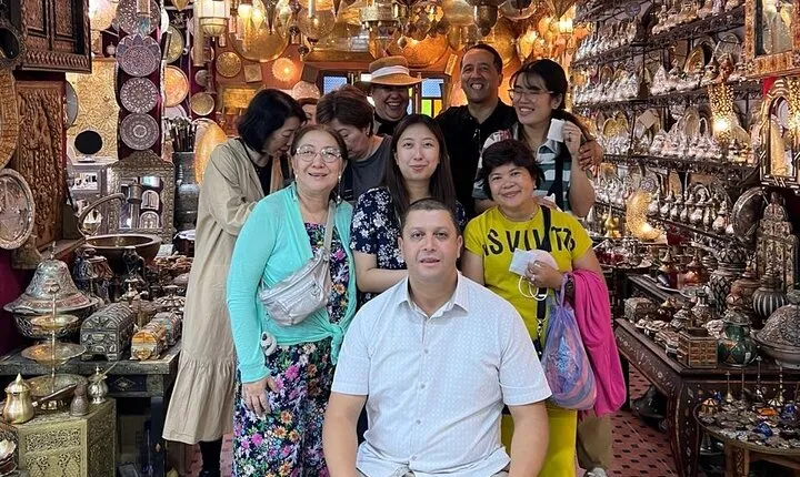 Fes Medina Shopping & Handicraft Walking Tour with a Local Guide