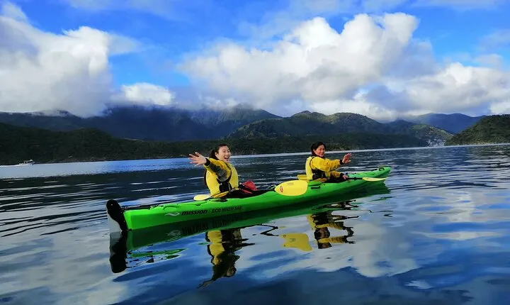 Full day Guided Sea Kayak Tour from Picton