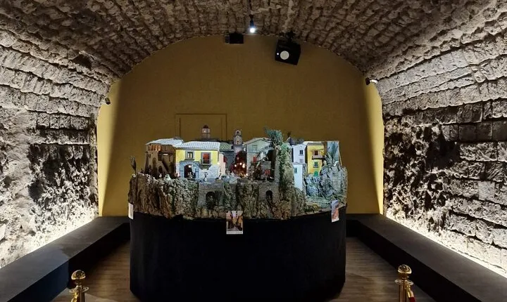 Private Guided Multimedia Exhibition on the History of Sorrento
