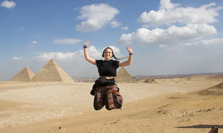 Pyramids of Giza, Saqqara & Dahshur Pyramid Tour