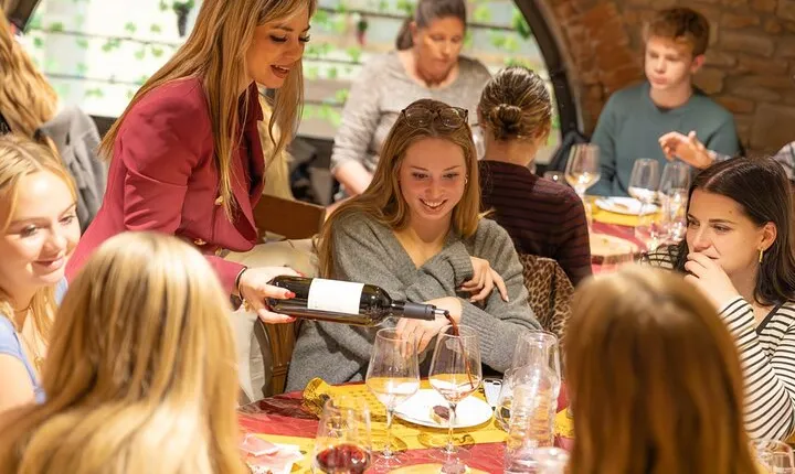 Wine Tasting in Florence Italy with Nine Types of Tuscan Wine