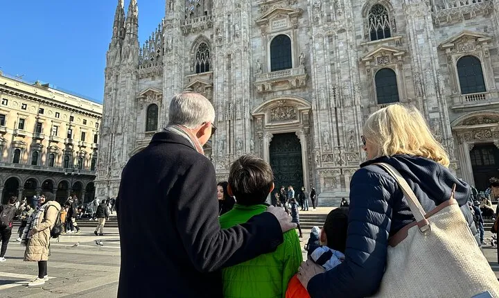 Private Treasure Hunt for Kids and Families in Milan with Prizes