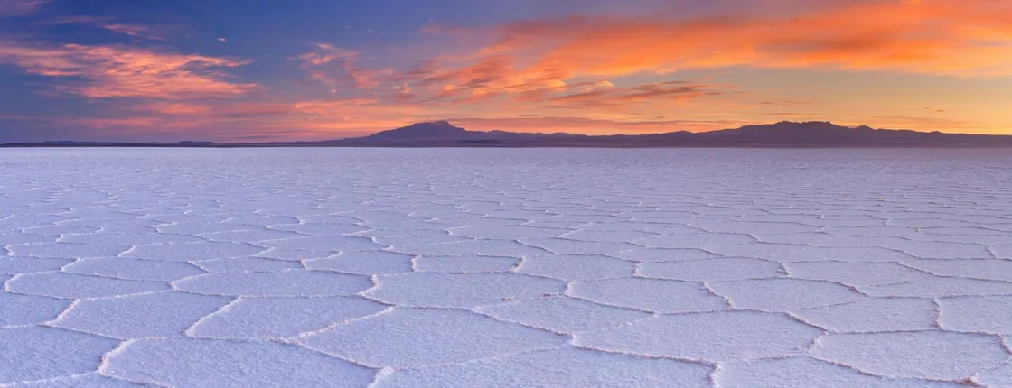 Starlight Experience at Salar de Uyuni with Sunrise Viewing