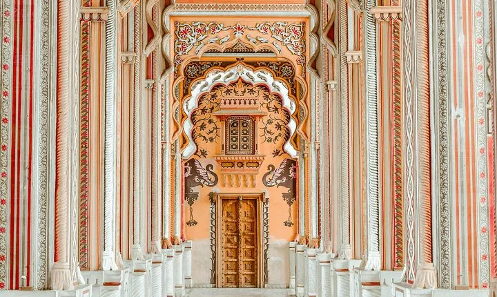 2-Day Golden Triangle Tour from Delhi, Jaipur, Agra with 5 star hotel