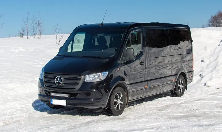 Rovaniemi Private City Transfer by Luxury Vehicule