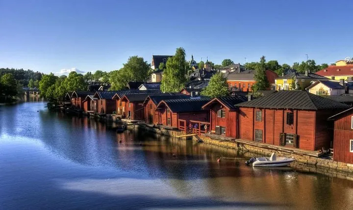 SHORE EXCURSIONS: Small-Group Half-Day Tour of Porvoo Old Town from Helsinki