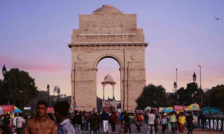 New Delhi & Old Delhi Full-Day Guided Tour