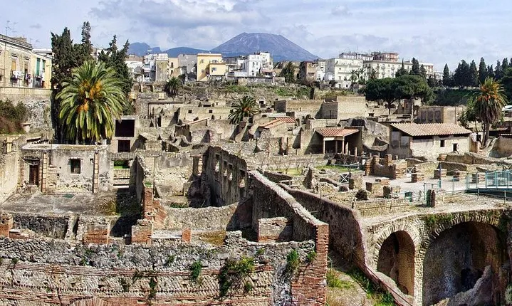 Herculaneum and Sorrento Private Day Tour from Rome