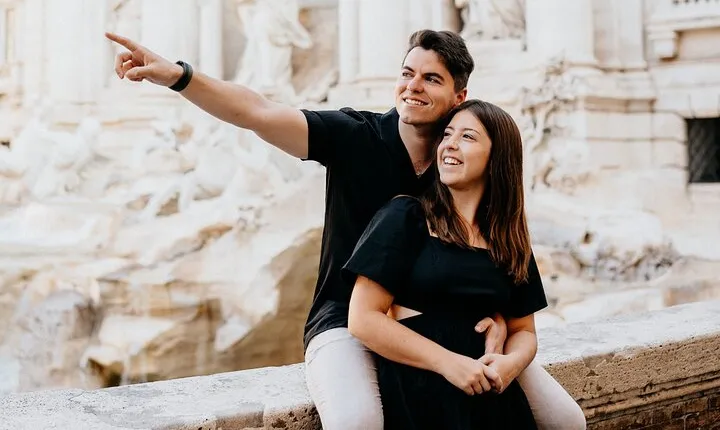 Private Photoshoot in Rome with a Local