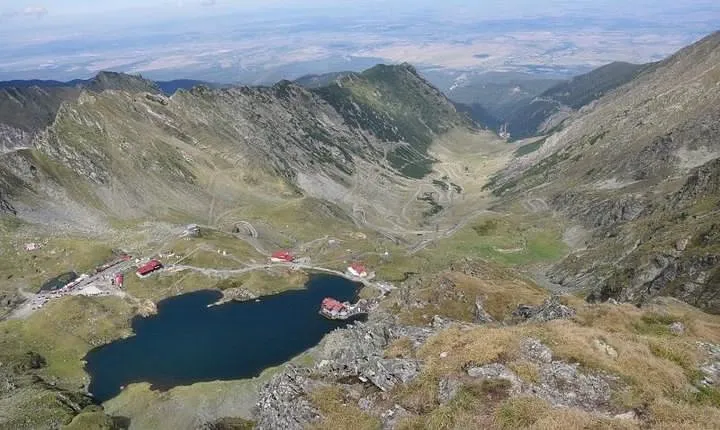 Small-Group Day trip Transfagarasan road and Poienari Fortress from Brasov