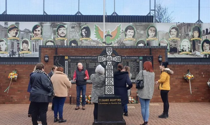 Cab Tours Belfast Famous Black Taxi Tours