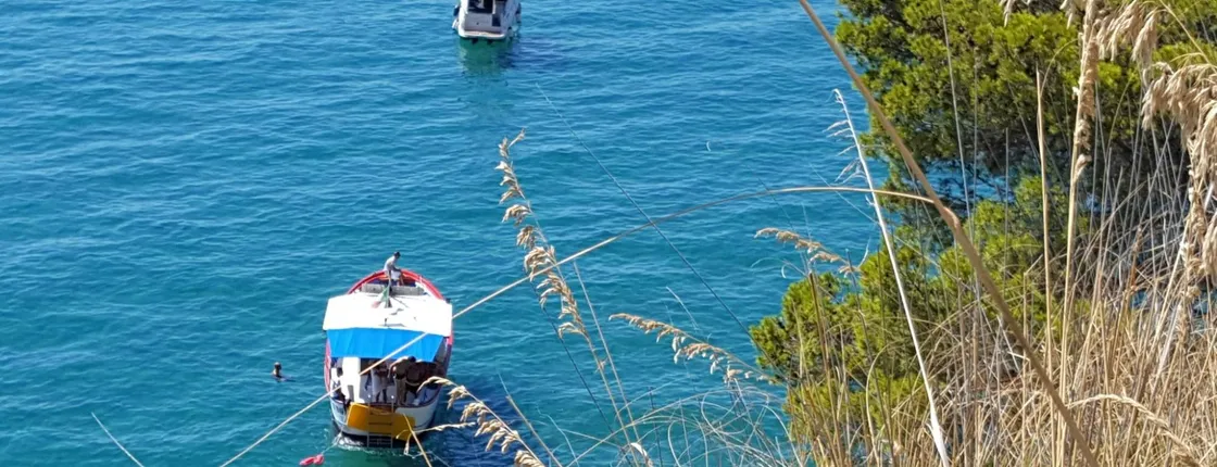 The Seven Beaches Private Boat Tour