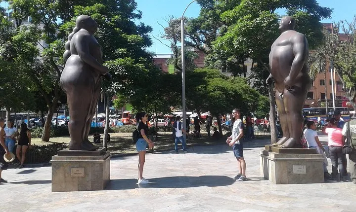 City tour, Commune 13, Metro Cable, Botero Park and more. Private