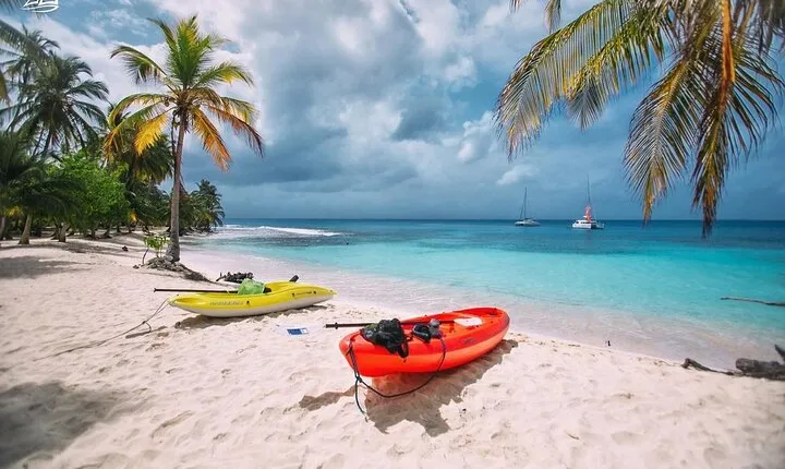 2 Days 1 Night San Blas Adventure in Panama with Wifi