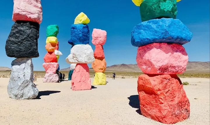 Military Hummer Tour 7 Magic Mountains and Pioneer Saloon 