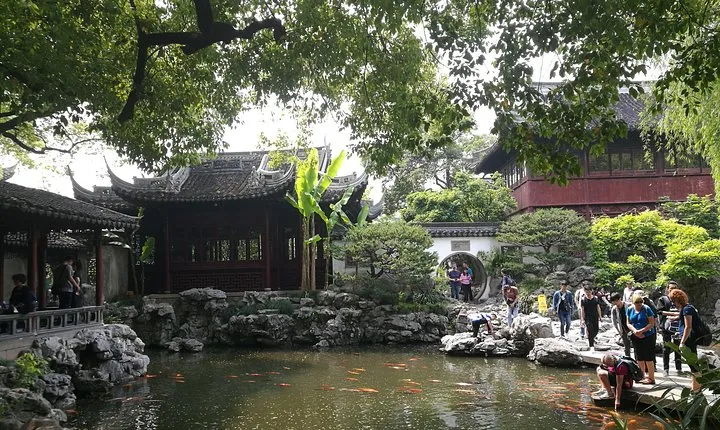 3-Hour Shanghai Yu Garden &Old Town Private Tour with Tea Tasting
