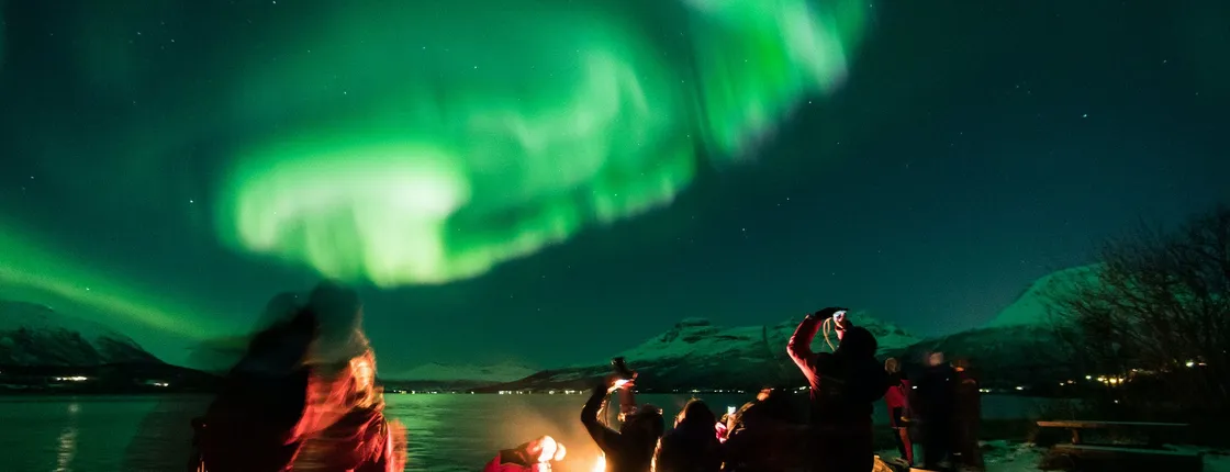 Northern Lights minibus chase